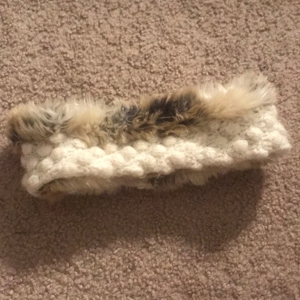 NWOT faux fur ski ear warmer